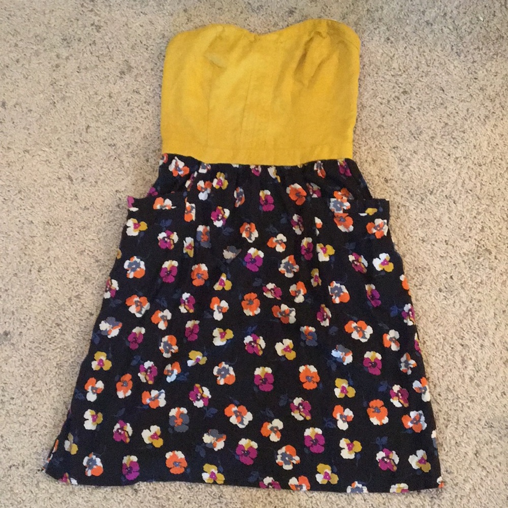 Xhilaration size medium strapless floral dress